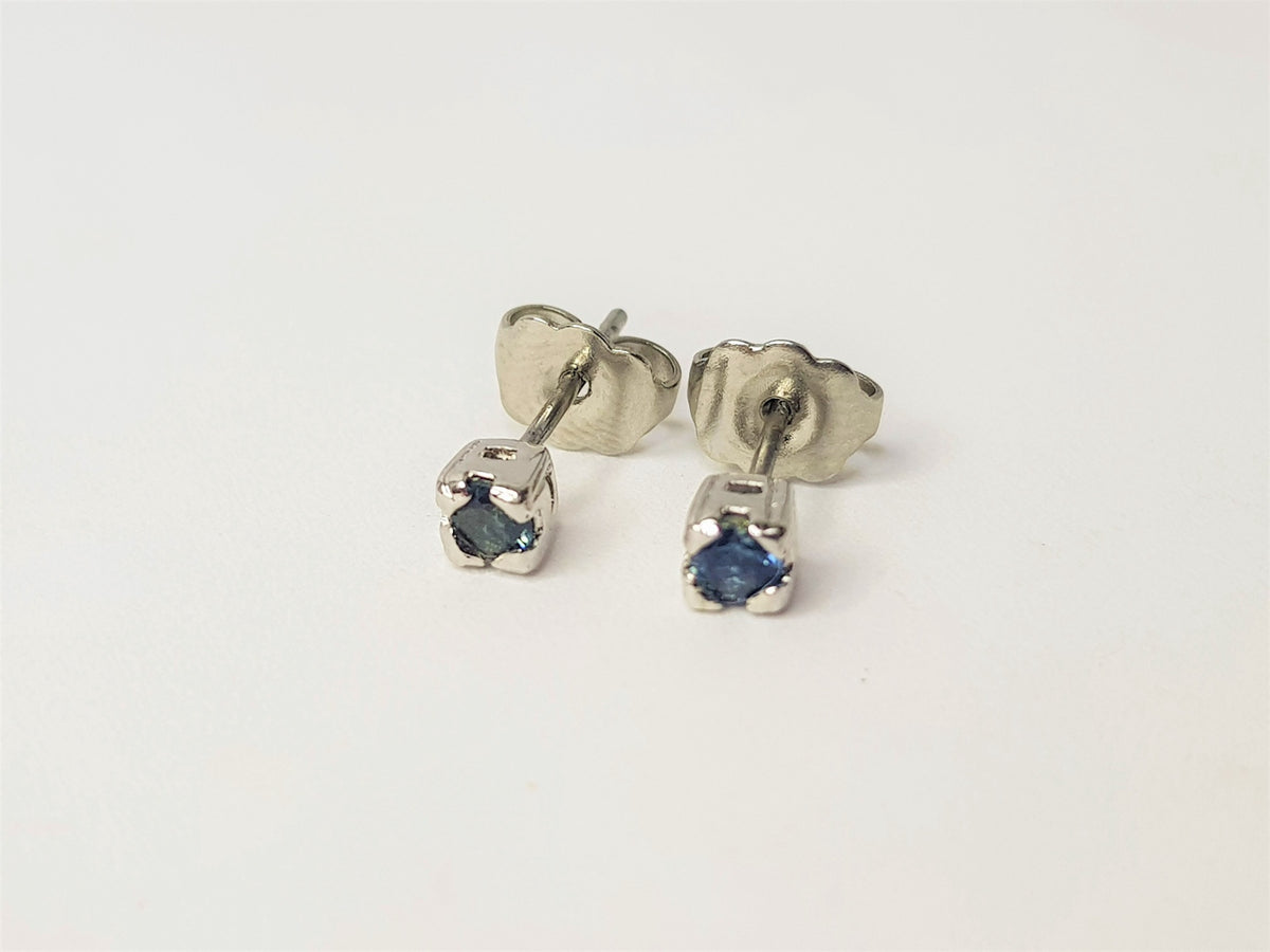 Round blue sapphire claw set sterling silver stud earrings