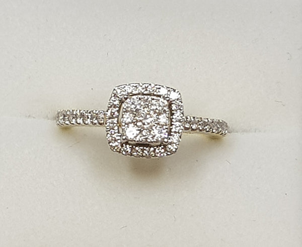 Small halo on sale engagement rings