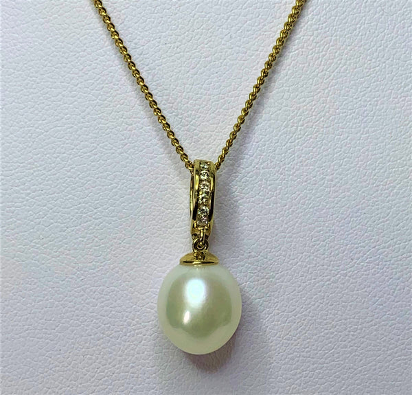 9ct Yellow Gold White Fresh Water Pearl Diamond Set Enhancer