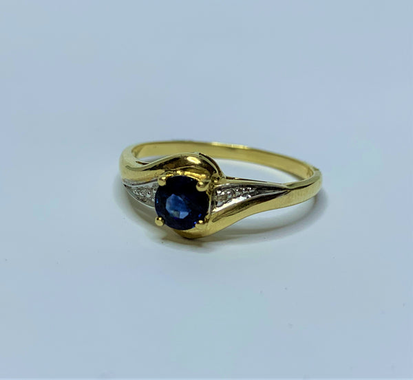 9ct Yellow Gold Round Sapphire and Diamond Swirl Ring